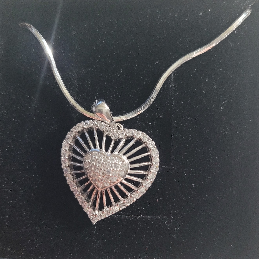 Necklace - Picture 4 of 4
